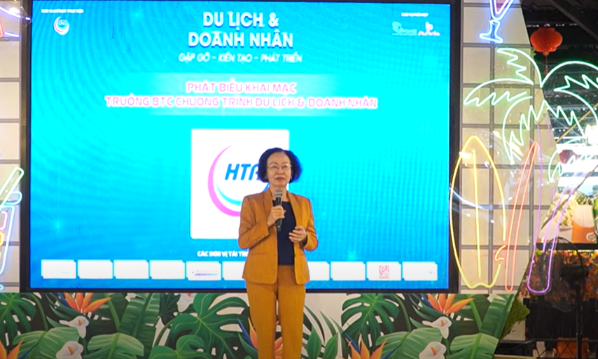Bà Nguyễn Thị Khánh, Chủ tịch Hiệp hội Du lịch TP.HCM phát biểu tại sự kiện.